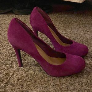 Jessica Simpson suede plum heels, size 10